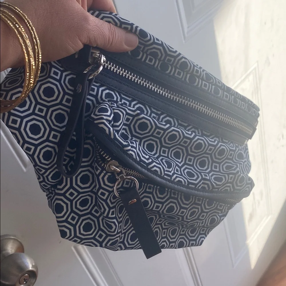 💙🤍Stylish Blue Tory Burch Nylon Fanny Pack💙🤍